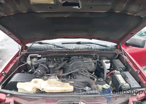 2006 Ford Explorer Xlt from USA, damaged, VIN 1FMEU73E76UB69701